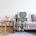 - Sonil-K10316-Gorsel-1 - Realhomes  Soyut Tarzda Onedraw Çizimli Dijital Baskılı Dekoratif Raşel Kadife Yastık Kırlent Kılıfı Realhomes