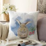 - Sonil-K10340-Gorsel - Realhomes Tavşan Çizimli Özel Tasarım Dijital Baskılı Dekoratif Raşel Kadife Yastık Kırlent Kılıfı Realhomes