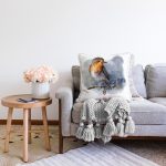 - Sonil-K10342-Gorsel-1 - Realhomes Suluboya Çizimli Kuş Tasarımlı Dijital Baskılı Dekoratif Raşel Kadife Yastık Kırlent Kılıfı Realhomes