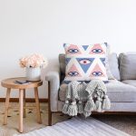 Mistik Üçgen Göz Tasarımlı Dijital Baskılı Dekoratif Raşel Kadife Yastık Kırlent Kılıfı Realhomes