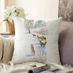 Kış Temalı Geyik Çizimli Dijital Baskılı Dekoratif Raşel Kadife Yastık Kırlent Kılıfı Realhomes