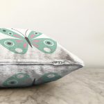 - Sonil-K10402-Gorsel-2 - Realhomes  Mint Yeşili Kelebek Tasarımlı Dijital Baskılı Dekoratif Raşel Kadife Yastık Kırlent Kılıfı Realhomes