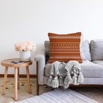 - Sonil-K10440-Gorsel-1 - Realhomes  Kahve Zemin Etnik Figürlü Bohem Desenli Dijital Baskılı Dekoratif Raşel Kadife Yastık Kırlent Kılıfı Realhomes