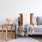 - Sonil-K10441-Gorsel-1 - Realhomes Kahve & Beyaz Zemin Etnik Figürlü Bohem Desenli Dijital Baskılı Modern Raşel Kadife Yastık Kırlent Kılıfı Realhomes