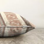 - Sonil-K10448-Gorsel-2 - Realhomes  Krem Zemin Etnik Tasarımlı Dijital Baskılı Dekoratif Raşel Kadife Yastık Kırlent Kılıfı Realhomes