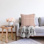 Krem Zemin Etnik Tasarımlı Dijital Baskılı Modern Raşel Kadife Yastık Kırlent Kılıfı Realhomes