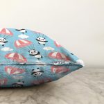 Realhomes Paraşütlü Panda Motifli Özel Tasarım Dijital Baskılı Modern Raşel Kadife Yastık Kırlent Kılıfı Realhomes