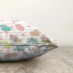 Realhomes Gri Çizgi Üzerinde Renkli Ayıcık Özel Tasarım Dijital Baskılı Modern Raşel Kadife Yastık Kırlent Kılıfı Realhomes