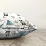 - Sonil-K1104-Gorsel-2 - Realhomes Realhomes Sevimli Penguen ve Kar Taneleri Özel Tasarım Dijital Baskılı Modern Raşel Kadife Yastık Kırlent Kılıfı Realhomes