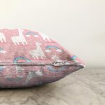 - Sonil-K1115-Gorsel-2 - Realhomes  Pembe Zeminde Lama Ve Gök Kuşağı Dijital Baskılı Özel Tasarım Modern Raşel Kadife Yastık Kırlent Kılıfı Realhomes