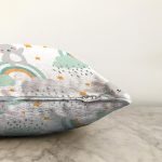 - Print - Realhomes  Realhomes Gökkuşağı Üzerinde Tavşan Motifli Özel Tasarım Dijital Baskılı Modern Raşel Kadife Yastık Kırlent Kılıfı Realhomes