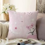 Pembe Zeminde Balerin Desenli Dijital Baskılı Özel Tasarım Modern Şönil Yastık Kırlent Kılıfı Realhomes