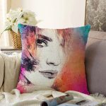 - Sonil-K120-Gorsel - Realhomes Suluboya Kadın Figürü Dijital Baskılı Dekoratif Modern Raşel Kadife Yastık Kırlent Kılıfı Realhomes