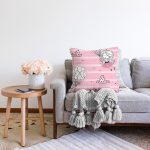 Balonlu Kız Desenli Dijital Baskılı Özel Tasarım Modern Raşel Kadife Yastık Kırlent Kılıfı Realhomes