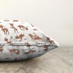 Sevimli Ceylan Ve Tavşan Motifli Dijital Baskılı Özel Tasarım Modern Raşel Kadife Yastık Kırlent Kılıfı Realhomes