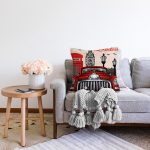 - Sonil-K126-Gorsel-1 - Realhomes  London Klasik Araba Desenli Dijital Baskılı Dekoratif Modern Raşel Kadife Yastık Kırlent Kılıfı Realhomes