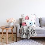 Rengarenk Koyun Motifli Dijital Baskılı Özel Tasarım Modern Raşel Kadife Yastık Kırlent Kılıfı Realhomes