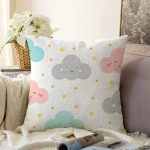- Web - Realhomes Gülümseyen Bulut Temalı Dijital Baskılı Özel Tasarım Modern Raşel Kadife Yastık Kırlent Kılıfı Realhomes