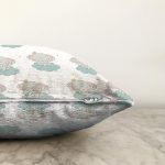 - Sonil-K1276-Gorsel-2 - Realhomes  Bulut Üzerinde Fil Tasarımlı Dijital Baskılı Özel Tasarım Modern Raşel Kadife Yastık Kırlent Kılıfı Realhomes