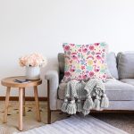 - Print - Realhomes  Pembe Pelikan Ve Çiçek Desenli Dijital Baskılı Özel Tasarım Modern Raşel Kadife Yastık Kırlent Kılıfı Realhomes