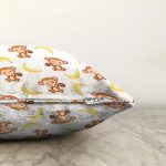 - Seamless pattern with monkey and yellow banana - Realhomes  Maymun Ve Muz Desenli Dijital Baskılı Özel Tasarım Modern Raşel Kadife Yastık Kırlent Kılıfı Realhomes