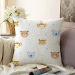 Beyaz Zeminde Sevimli Hayvanlar Desenli Dijital Baskılı Özel Tasarım Modern Raşel Kadife Yastık Kırlent Kılıfı Realhomes