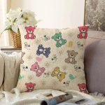 Sevimli Rengarenk Ayıcık Motifli Dijital Baskılı Özel Tasarım Modern Raşel Kadife Yastık Kırlent Kılıfı Realhomes