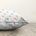 - Sonil-K1354-Gorsel-2 - Realhomes Beyaz Zemin Rengarenk Yıldız Motifli Dijital Baskılı Özel Tasarım Modern Raşel Kadife Yastık Kırlent Kılıfı Realhomes