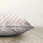 Pembe Gri Fil Motifli Dijital Baskılı Özel Tasarım Modern Raşel Kadife Yastık Kırlent Kılıfı Realhomes