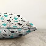 - Sonil-K1366-Gorsel-2 - Realhomes  Bebek Kıyafetleri Desenli Dijital Baskılı Özel Tasarım Modern Raşel Kadife Yastık Kırlent Kılıfı Realhomes