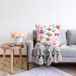 - Seamless background with a hare. - Realhomes İp Atlayan Tavşan Ve Kelebek Desenli Dijital Baskılı Özel Tasarım Modern Raşel Kadife Yastık Kırlent Kılıfı Realhomes