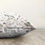 - unicorn dreams pattern - Realhomes  Gökkuşağı Bulut Ve Unicorn Desenli Dijital Baskılı Özel Tasarım Modern Raşel Kadife Yastık Kırlent Kılıfı Realhomes