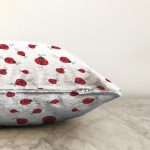 - божья коровка фон - Realhomes Uğurböcekleri Desenli Dijital Baskılı Özel Tasarım Modern Raşel Kadife Yastık Kırlent Kılıfı Realhomes