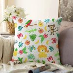 - Sonil-K1427-Gorsel - Realhomes Orman Temalı Sevimli Hayvanlar Desenli Dijital Baskılı Özel Tasarım Modern Raşel Kadife Yastık Kırlent Kılıfı Realhomes