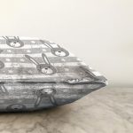 - Печать - Realhomes  Gri Tavşan Motifli Dijital Baskılı Özel Tasarım Modern Raşel Kadife Yastık Kırlent Kılıfı Realhomes