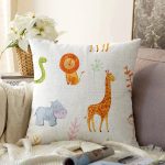 - Sonil-K1471-Gorsel - Realhomes Orman Hayvanları Desenli Dijital Baskılı Özel Tasarım Modern Şönil Yastık Kırlent Kılıfı Realhomes