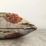 - Sonil-K1553-Gorsel-2 - Realhomes Mektup Ve Gül Motifli Dijital Baskılı Dekoratif Modern Raşel Kadife Yastık Kırlent Kılıfı Realhomes