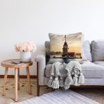 Kız Kulesi Figürlü Dijital Baskılı Dekoratif Modern Raşel Kadife Yastık Kırlent Kılıfı Realhomes