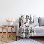 Kadın Silüeti Desenli Dijital Baskılı Dekoratif Modern Raşel Kadife Yastık Kırlent Kılıfı Realhomes