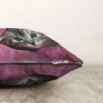 - Sonil-K185-Gorsel-2 - Realhomes Sevimli Yavru Kedi Desenli Dijital Baskılı Dekoratif Modern Raşel Kadife Yastık Kırlent Kılıfı Realhomes