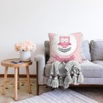 - Sonil-K232-Gorsel-1 - Realhomes  Pembe Zeminde Sevimli Baykuş Çizimli Dijital Baskılı Dekoratif Raşel Kadife Yastık Kırlent Kılıfı Realhomes