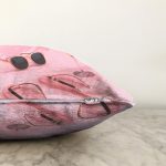 Pembe Zeminde Yaz Temalı Raşel Kadife Yastık Kırlent Kılıfı Realhomes