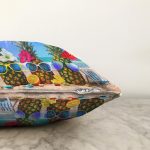 - Sonil-K3417-Gorsel-2 - Realhomes Sahilde Ananaslar Özel Tasarım Dijital Baskılı Modern Raşel Kadife Yastık Kırlent Kılıfı Realhomes