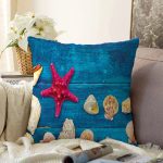 - Sonil-K3419-Gorsel - Realhomes Mavi Zeminli Deniz Yıldızı Dijital Baskılı Modern Raşel Kadife Yastık Kırlent Kılıfı Realhomes