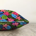 Siyah Zeminde Watercolor Tropikal Desenli Dijital Baskılı Raşel Kadife Yastık Kırlent Kılıfı Realhomes