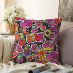 - Sonil-K3489-Gorsel - Realhomes  Siyah Zeminde Love Özel Tasarımlı Dijital Baskılı Modern Raşel Kadife Yastık Kırlent Kılıfı Realhomes