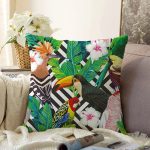 Geometrik Zeminde Tropikal Desenli Dijital Baskılı Modern Raşel Kadife Yastık Kırlent Kılıfı Realhomes