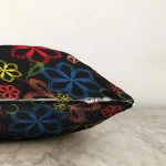 - Sonil-K3540-Gorsel-2 - Realhomes  Siyah Zeminde Çiçek Motifli Dijital Baskılı Modern Raşel Kadife Yastık Kırlent Kılıfı Realhomes