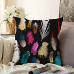 - Sonil-K3663-Gorsel - Realhomes Siyah Zeminli Renkli Tüyler Dijital Baskılı Raşel Kadife Yastık Kırlent Kılıfı Realhomes