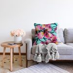 - Sonil-K3703-Gorsel-1 - Realhomes  mavi zeminli Rengarenk Çiçekler Modern Raşel Kadife Yastık Kırlent Kılıfı Realhomes